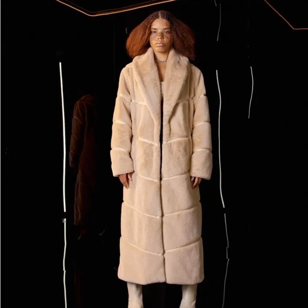 ALO Yoga Long Cream Faux Fur Trench Coat